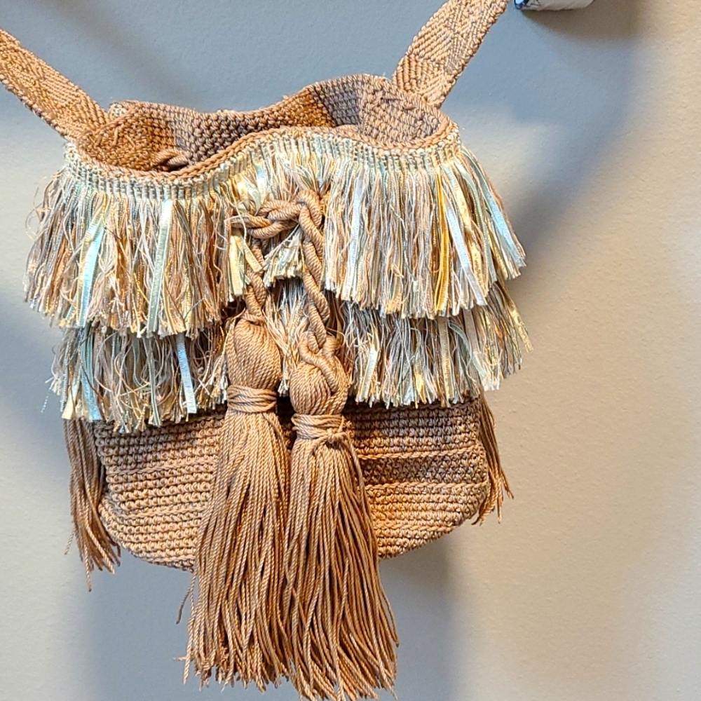 Hand made Wayuu crossbody bag. Small New kaki